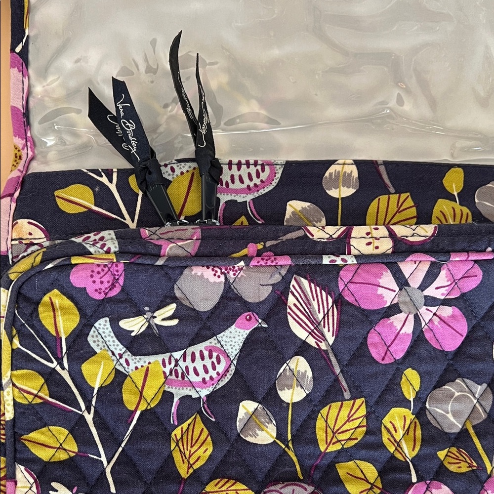 Vera Bradley Floral Nightingale Pattern Quilted Hanging Travel Organizer - Picture 7 of 14